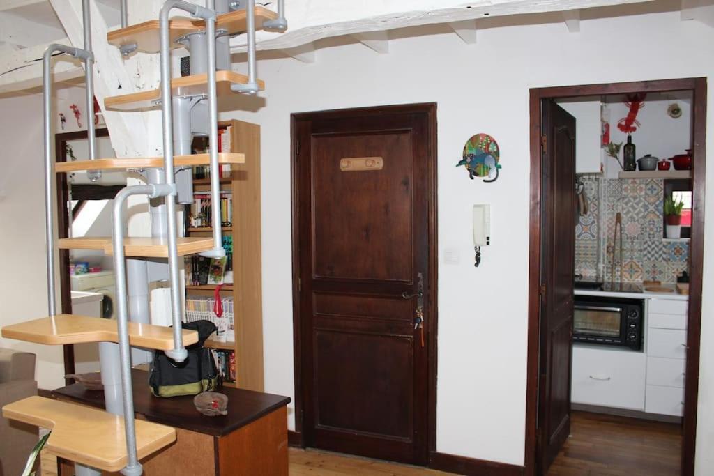 Charmant Appartement Vieux טור מראה חיצוני תמונה